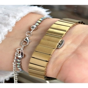 FERRUCCİ YEŞİL KADRANLI KARE GOLD TAŞ RAKAMLI GOLD METAL KADIN KOL SAATİ