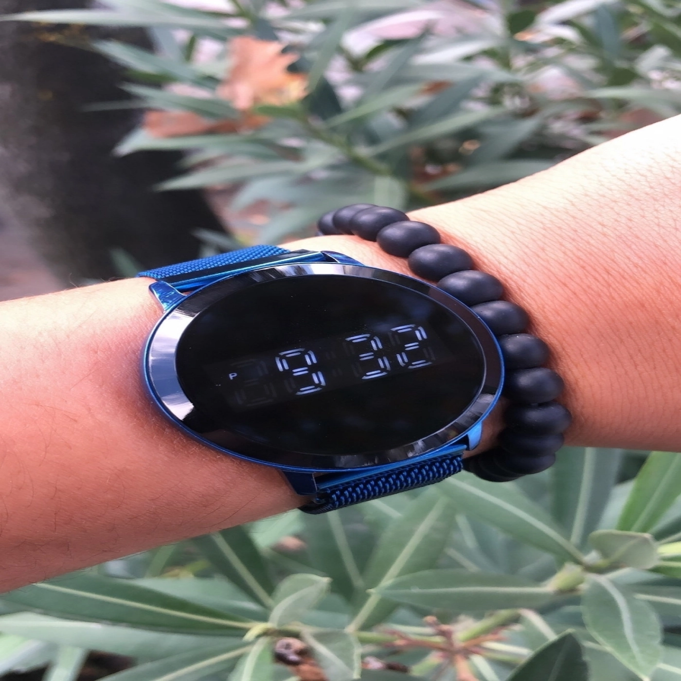 Premium Dokumatik Led Ekran Mıklatıslı Hasır Kordon Unisex Kol Saati-bileklik Hediyeli hover