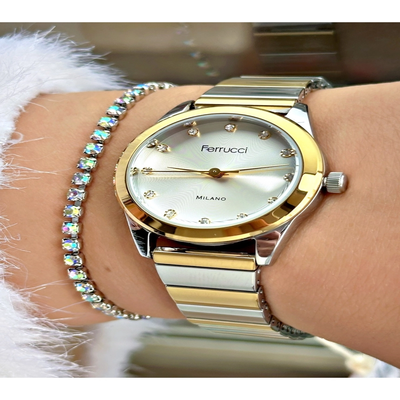 FERRUCCİ RAKAMLARI TAŞLI GOLD GÜMÜŞ METAL KADIN KOL SAATİ