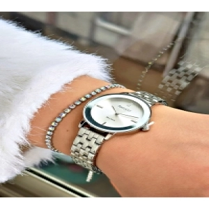 FERRUCCİ GÜMÜŞ METAL KADIN KOL SAATİ