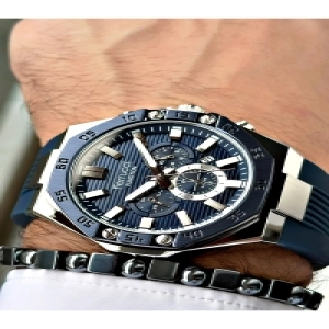 FERRUCCİ TAKVİMLİ FUNCTION LACİVERT KADRANLI  SİLİKON ERKEK KOL SAATİ