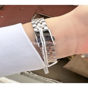 Kadın Kol Saati 2 Yıl Garantili Su Geçirmez Çelik Kordon Ürün Takvimli