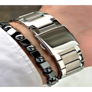 FERRUCCİ LACİVERT KADRANLI FUNCTION GÜMÜŞ METAL ERKEK KOL SAATİ