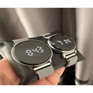 Dijital Saat, Led Ekran, Mıknatıs Kordon, Çift Saat, Sevgili Kol Saatleri