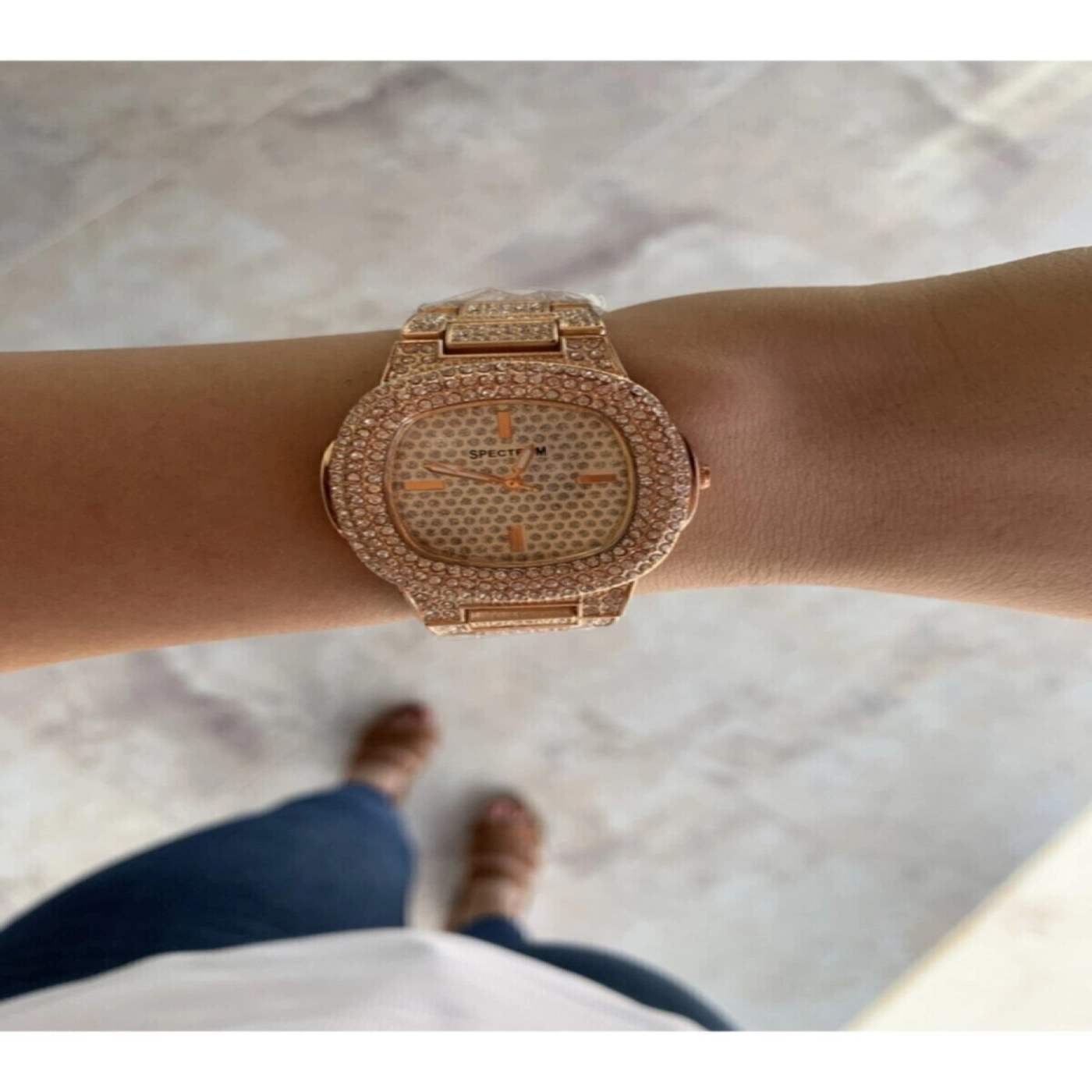 Kadın Rose Gold Renk Kol Saati Zirkon Taşlı hover