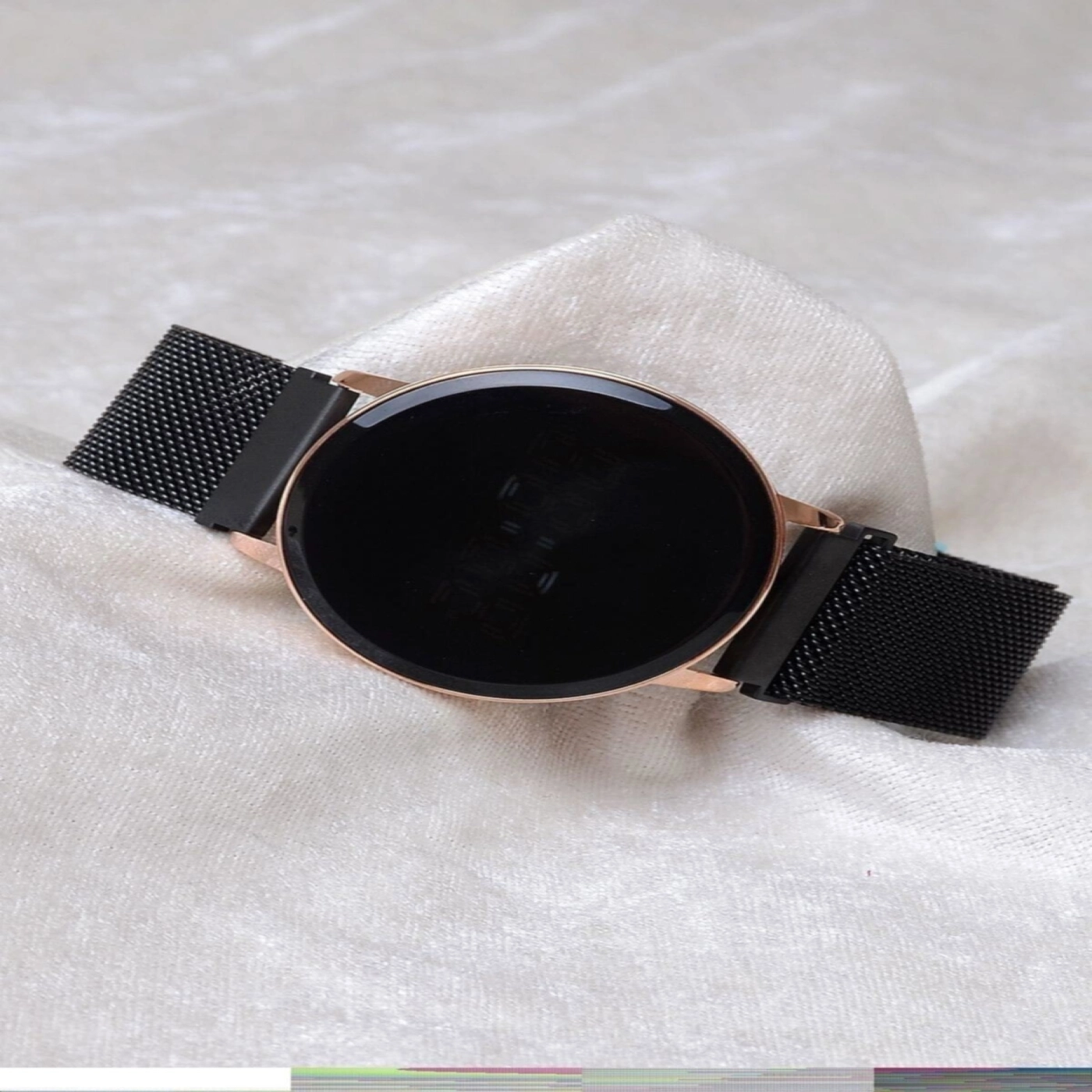 Unisex Siyah Mıknatıslı Dokunmatik Kol Saati Xt250127