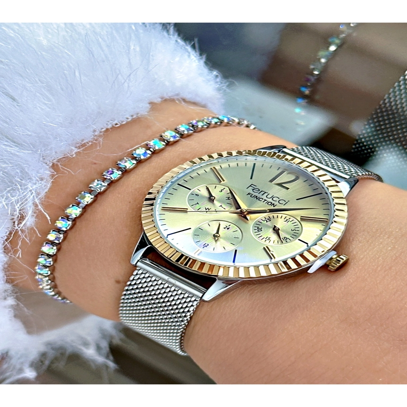 FERRUCCİ FUNCTION GOLD GÜMÜŞ HASIR KADIN KOL SAATİ hover