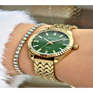 FERRUCCİ YEŞİL KADRANLI GOLD ÖRGÜ KORDONLU METAL KADIN KOL SAATİ