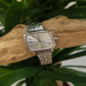 Retro Minimal Kare Kadran Çelik Kordon Kadın Kol Saati