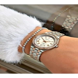 ROMA RAKAMLI TAŞLI GÜMÜŞ ROSE KADIN METAL KOL SAATİ