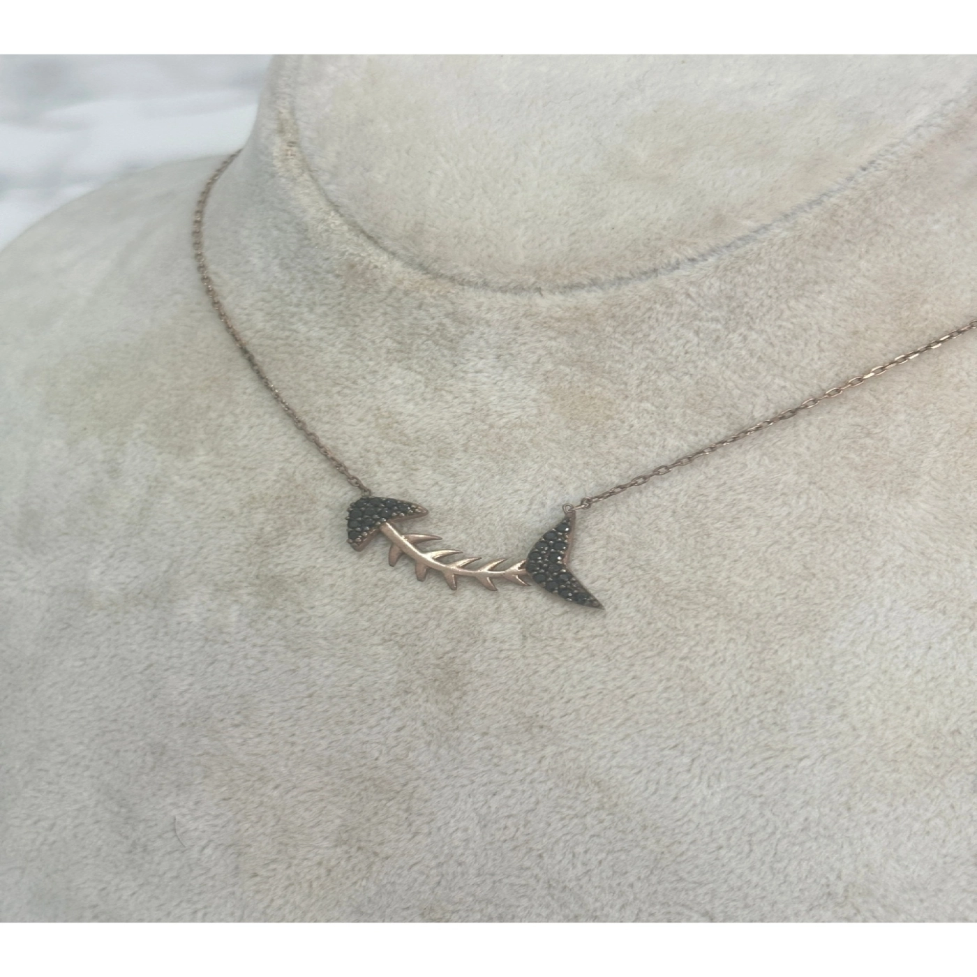 925 Ayar Gümüş Rose Gold Balık Modeli Gümüş Kolye