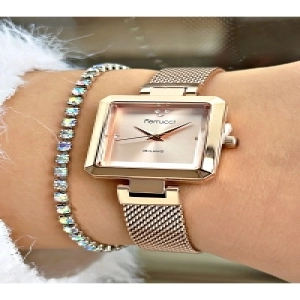 FERRUCCİ ROSE KARE HASIR KADIN KOL SAATİ