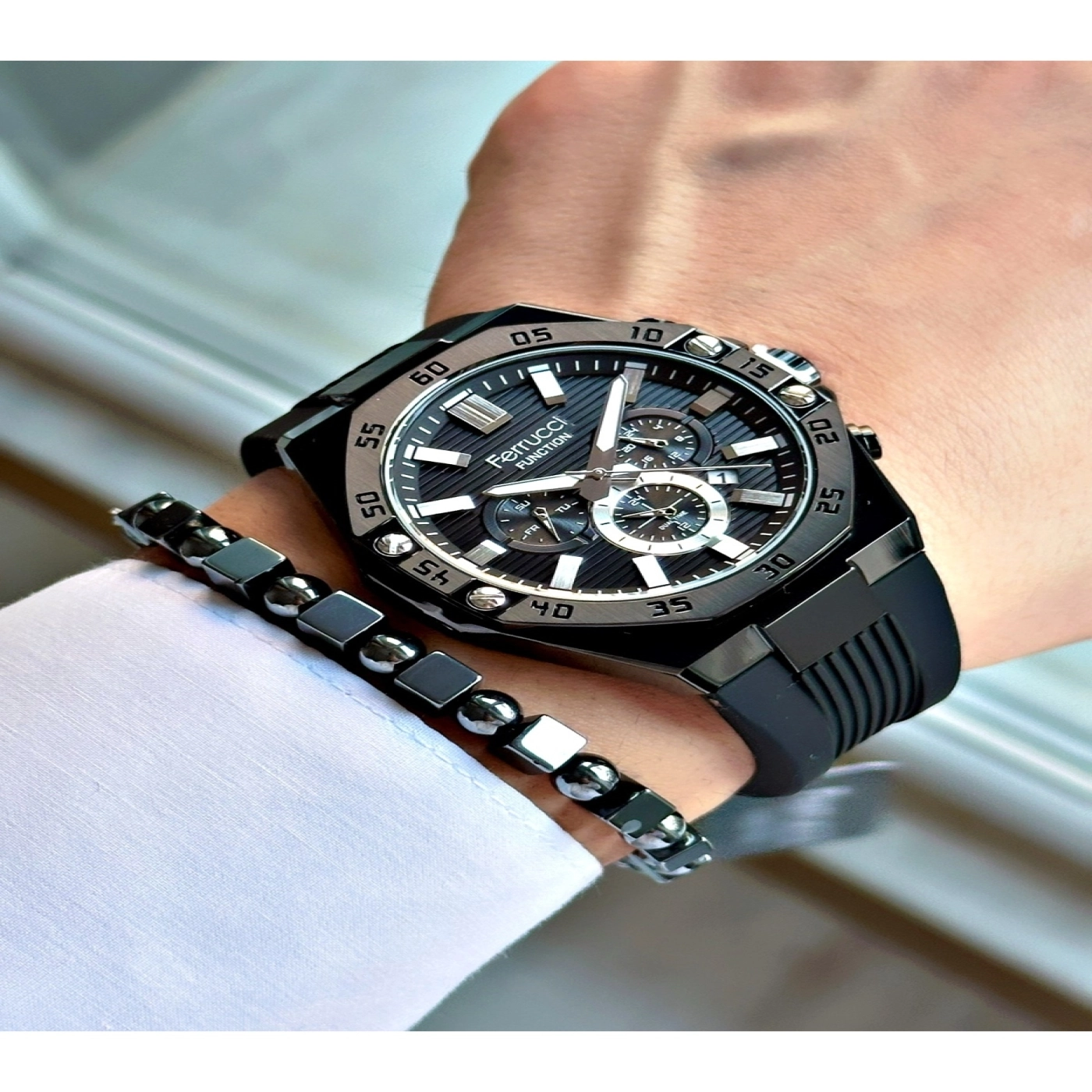 Functıon Siyah Kadranlı Takvimli Siyah Silikon Erkek Kol Saati hover