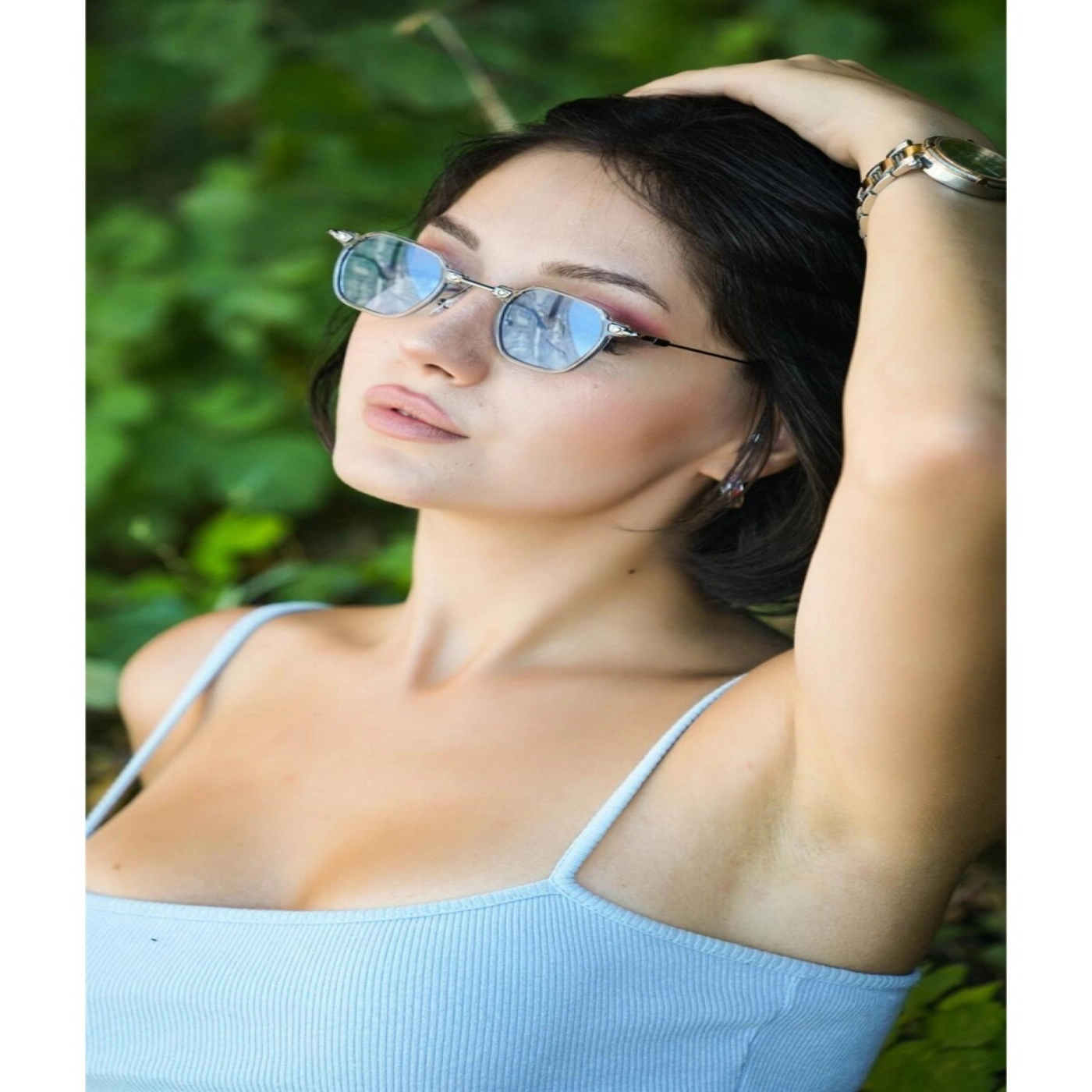 Geometrik Minimal Tasarım Çerçeveli Kadın Güneş Gözlüğü hover