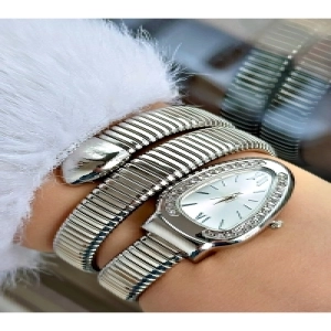 Limited Edition Serisi Özel Tasarım Yılan Modeli Metal Kordon Kadın Kol Saati