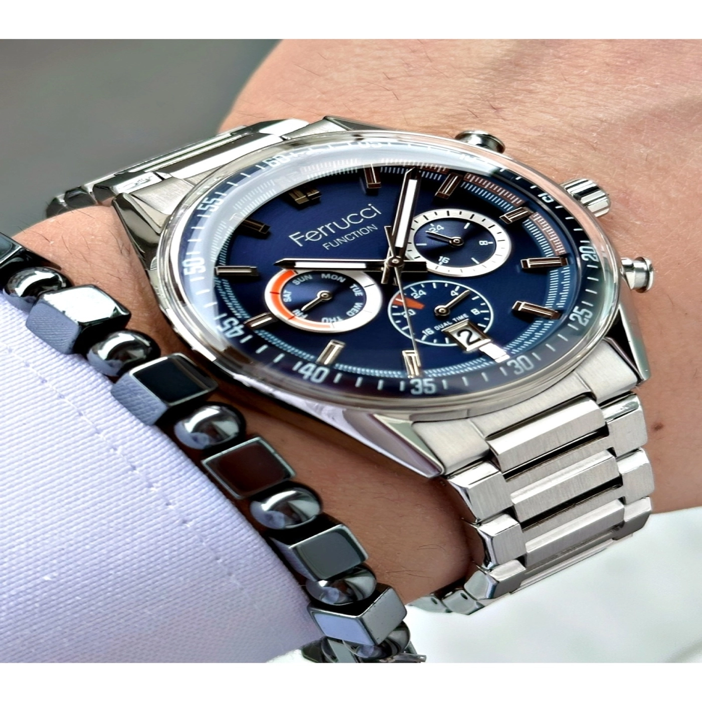 FERRUCCİ FUNCTION TAKVİMLİ LACİVERT KADRANLI GÜMÜŞ METAL ERKEK KOL SAATİ