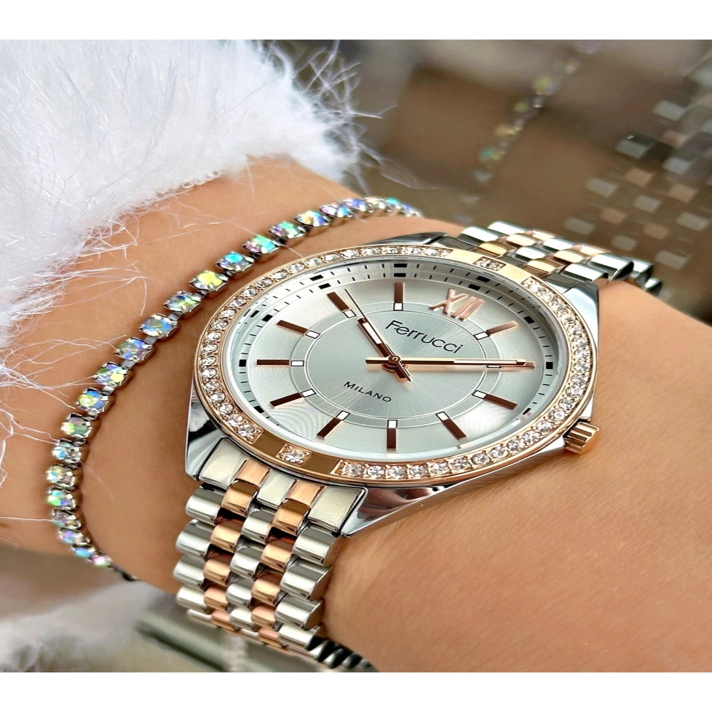 FERRUCCİ TAŞLI ROSE GÜMÜŞ METAL KADIN KOL SAATİ