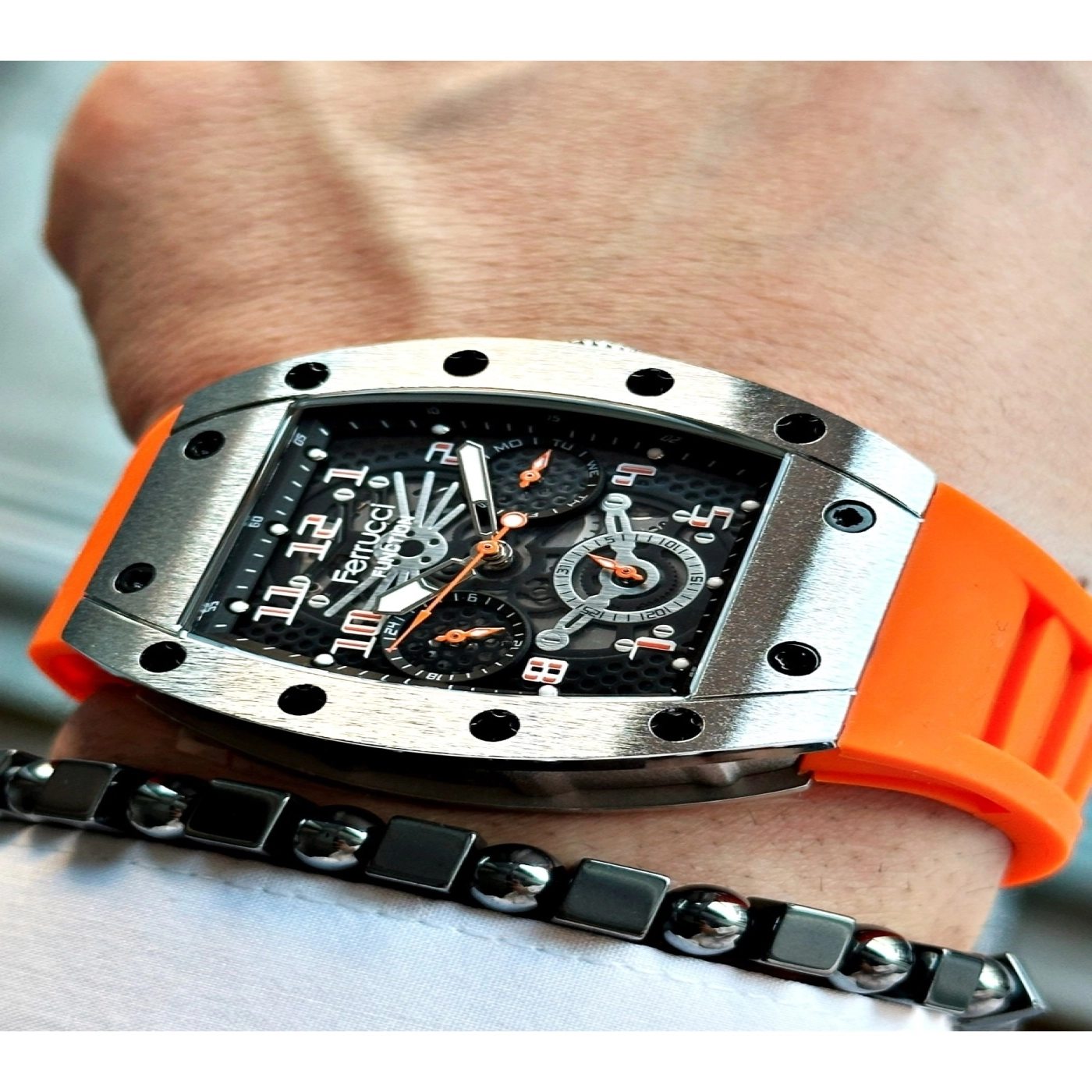 FUNCTION SİYAH KADRANLI KARE TURUNCU SİLİKON ERKEK KOL SAATİ hover