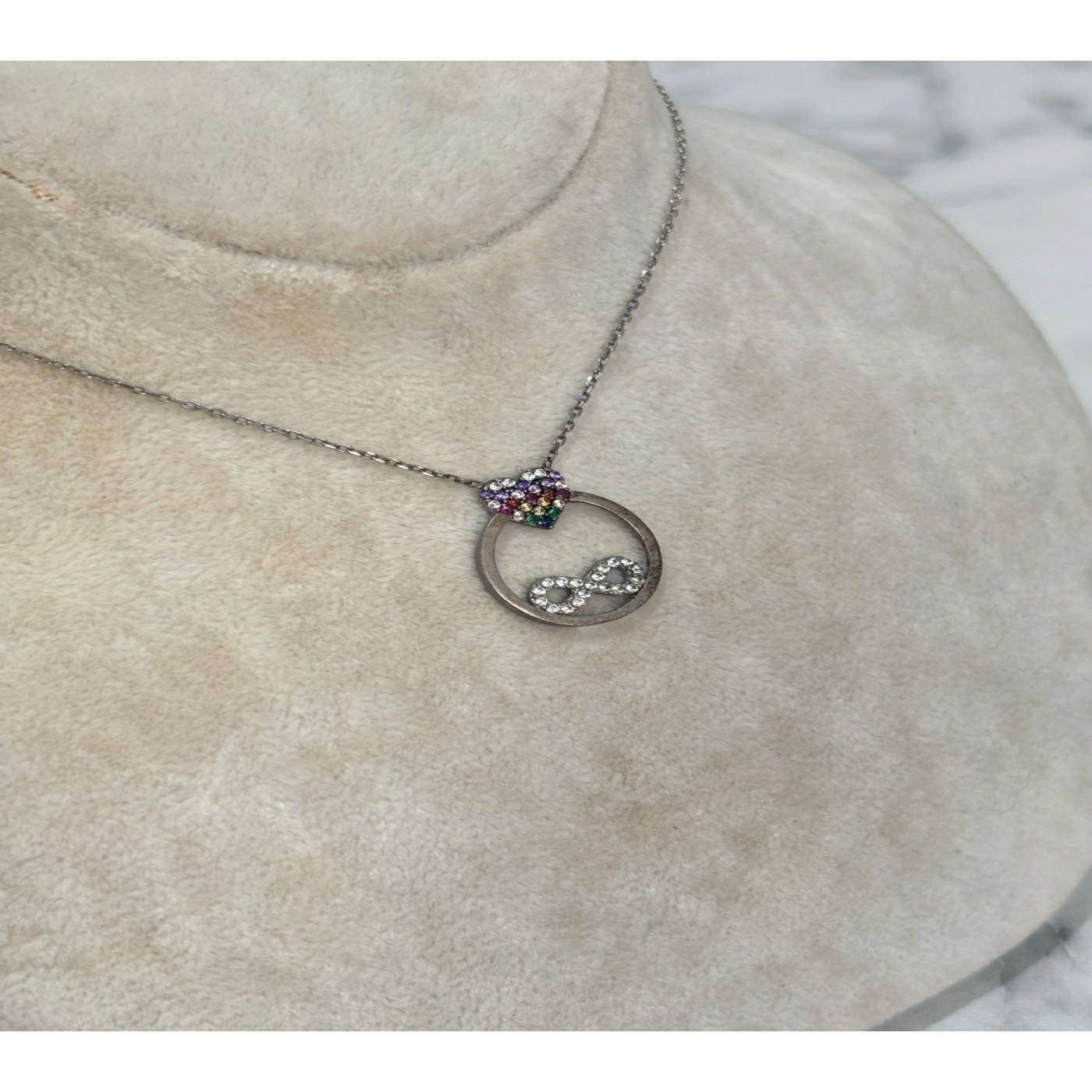 925 Ayar Gümüş Taşlı Yuvarlak Sonsuzluk Modeli Gümüş Kolye