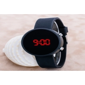 Siyah Renk Silikon Kordonlu Yuvarlak Dijital Ekran Unisex Saat ST-303634