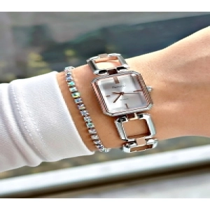 KARE ROSE GÜMÜŞ METAL KADIN KOL SAATİ