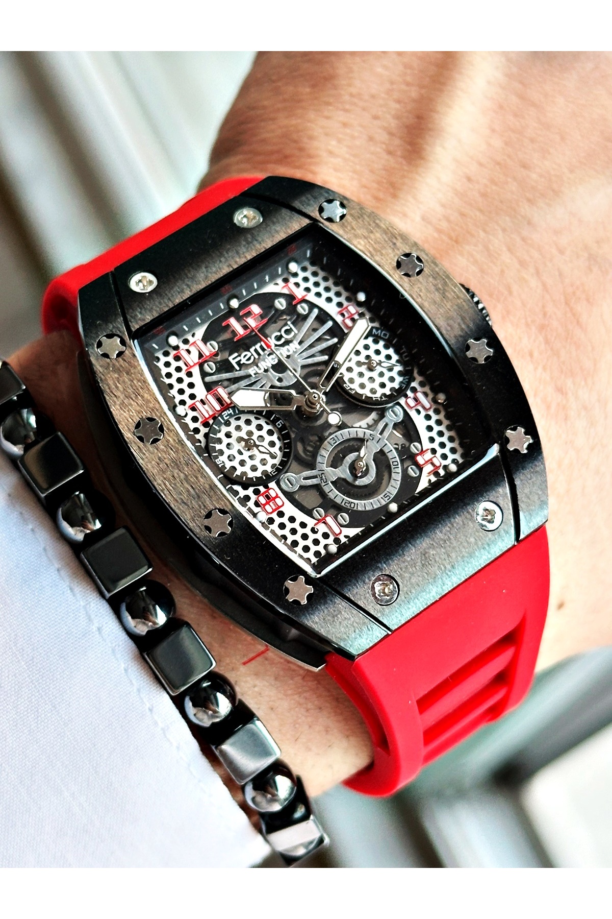 FUNCTION GÜMÜŞ KADRAN KARE KIRMIZI SİLİKON ERKEK KOL SAATİ