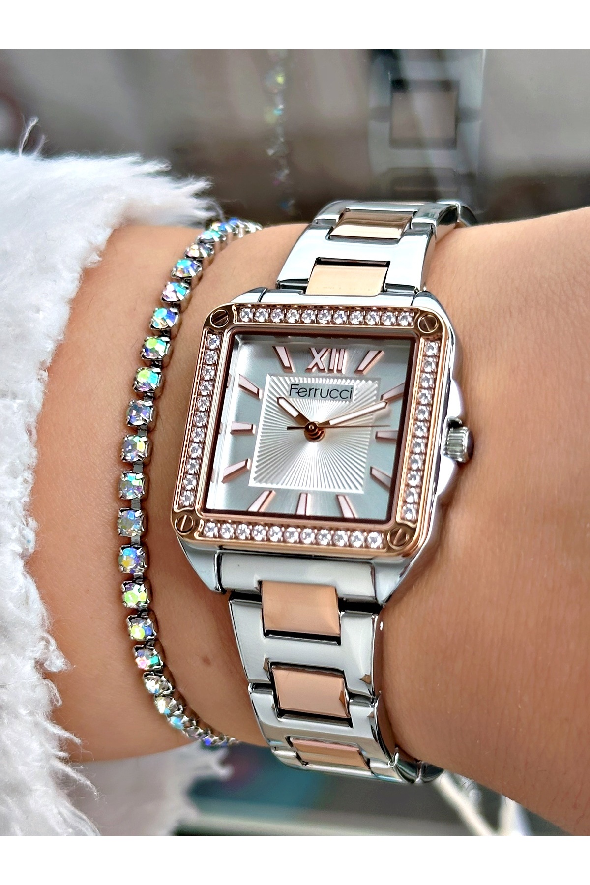 FERRUCCİ KARE TAŞLI ROSE GÜMÜŞ METAL KADIN KOL SAATİ