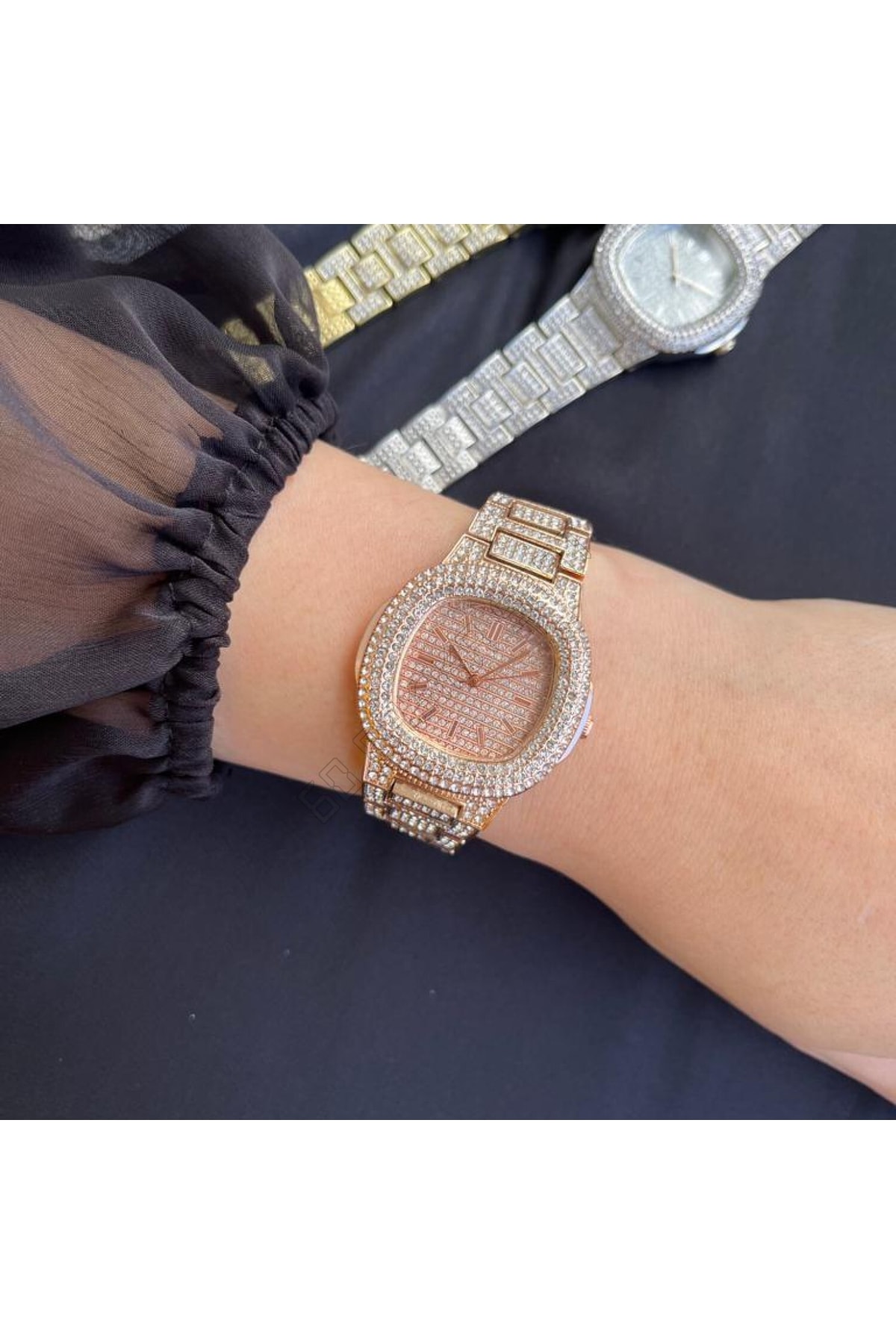 Lüks Metal Kare Taşlı Özel Seri Kadın Kol Saati-bileklik
