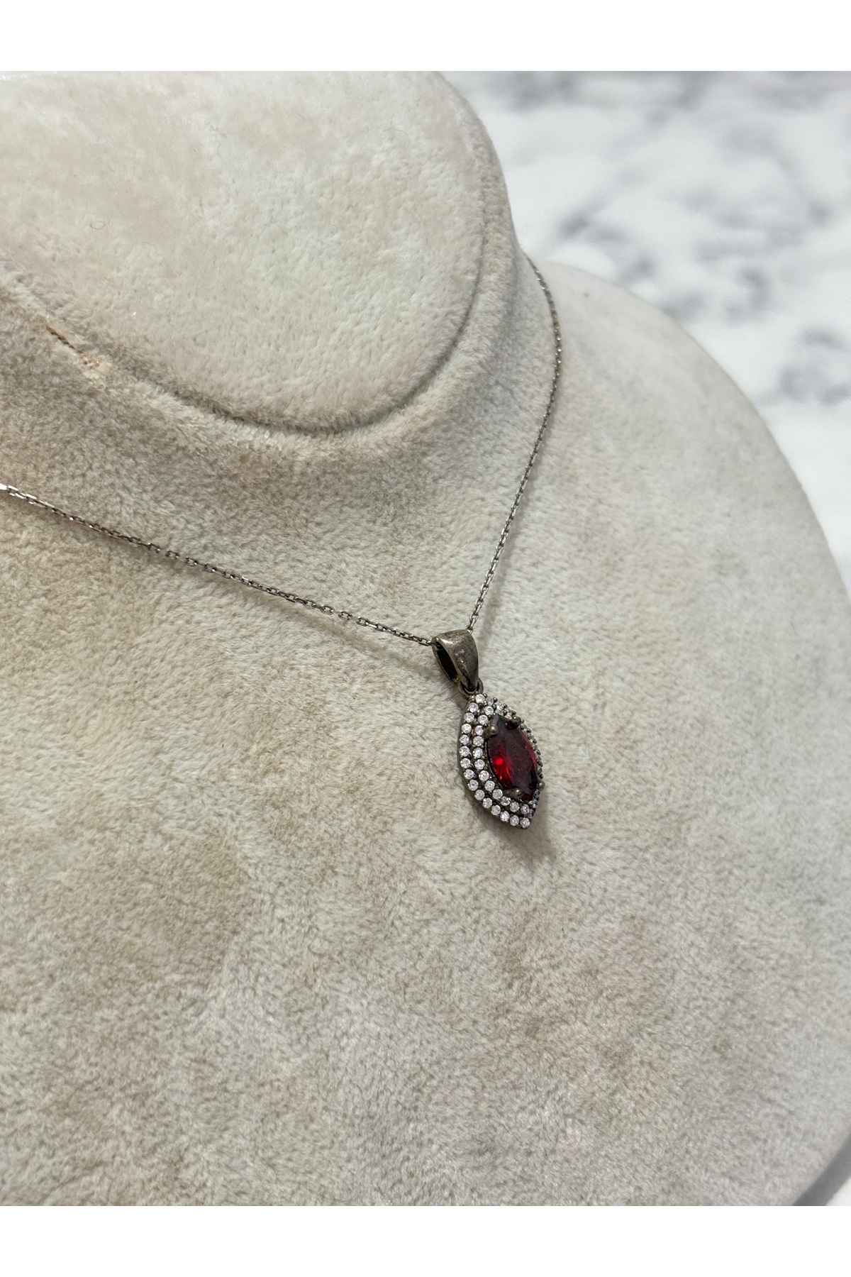 925 Ayar Gümüş Kırmızı Taşlı Gümüş Kolye