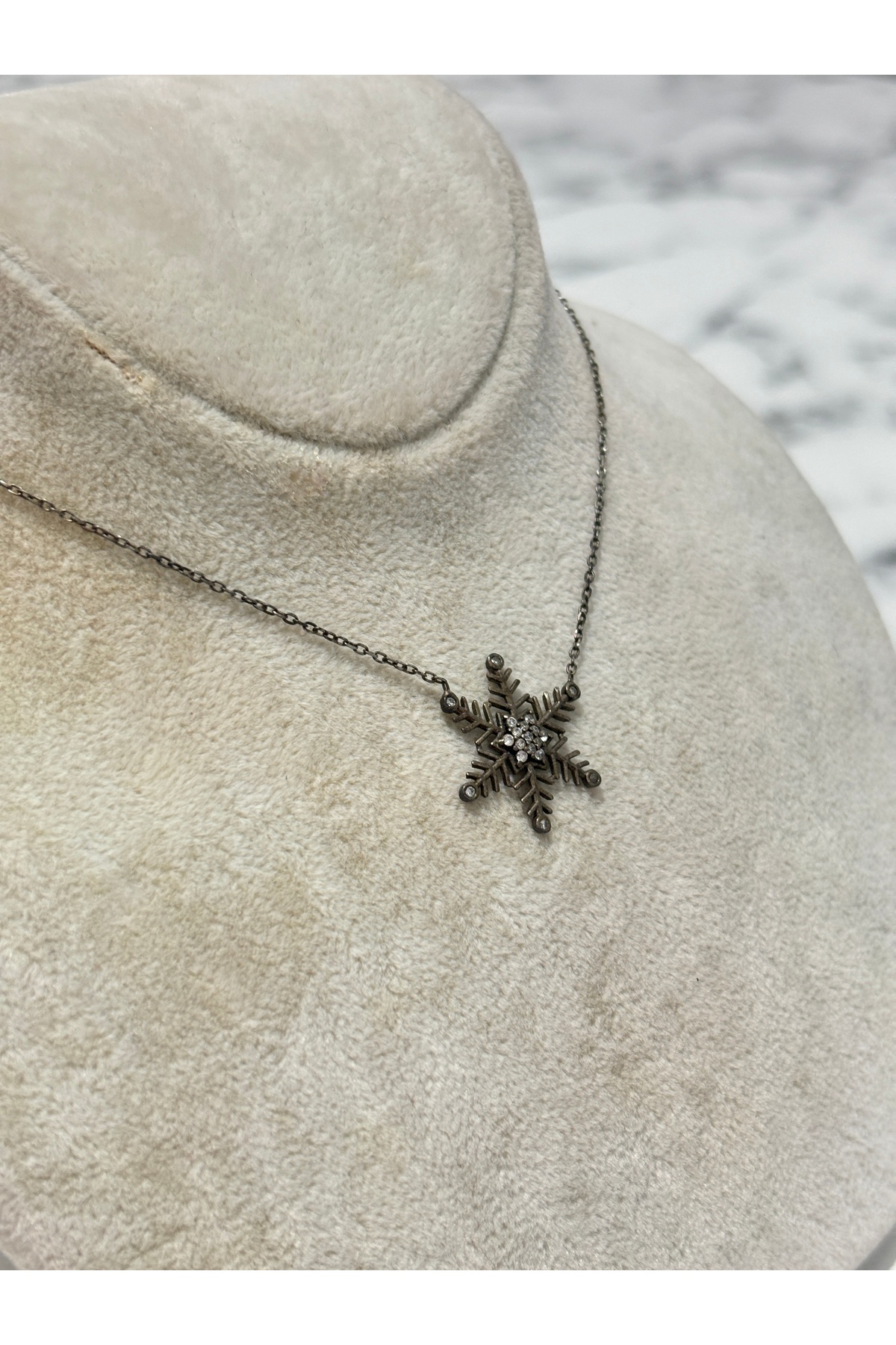 925 Ayar Gümüş Büyük Yıldız Modeli Gümüş Kolye