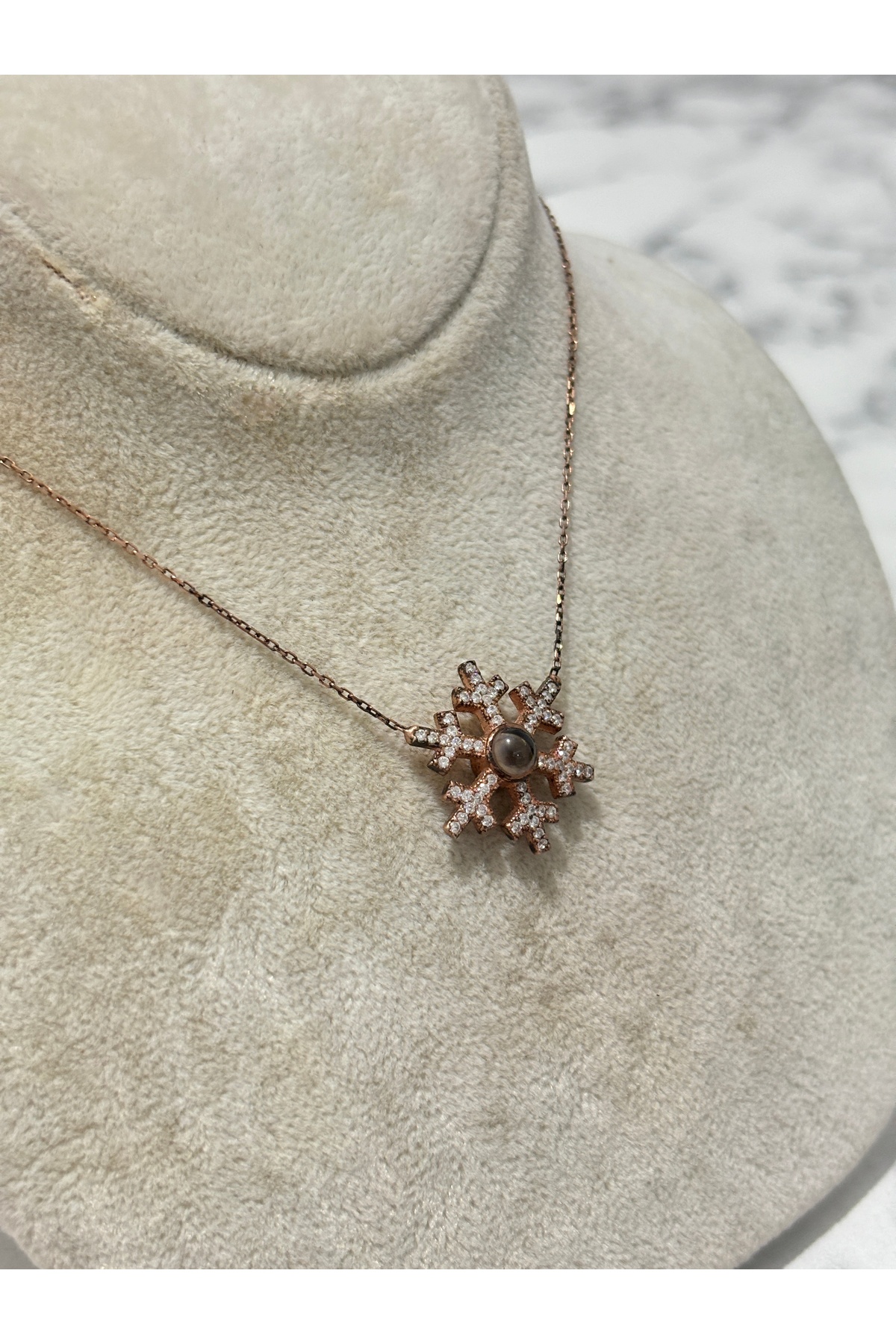 925 Ayar Gümüş Büyük Rose Gold Taşlı Modeli Gümüş Kolye