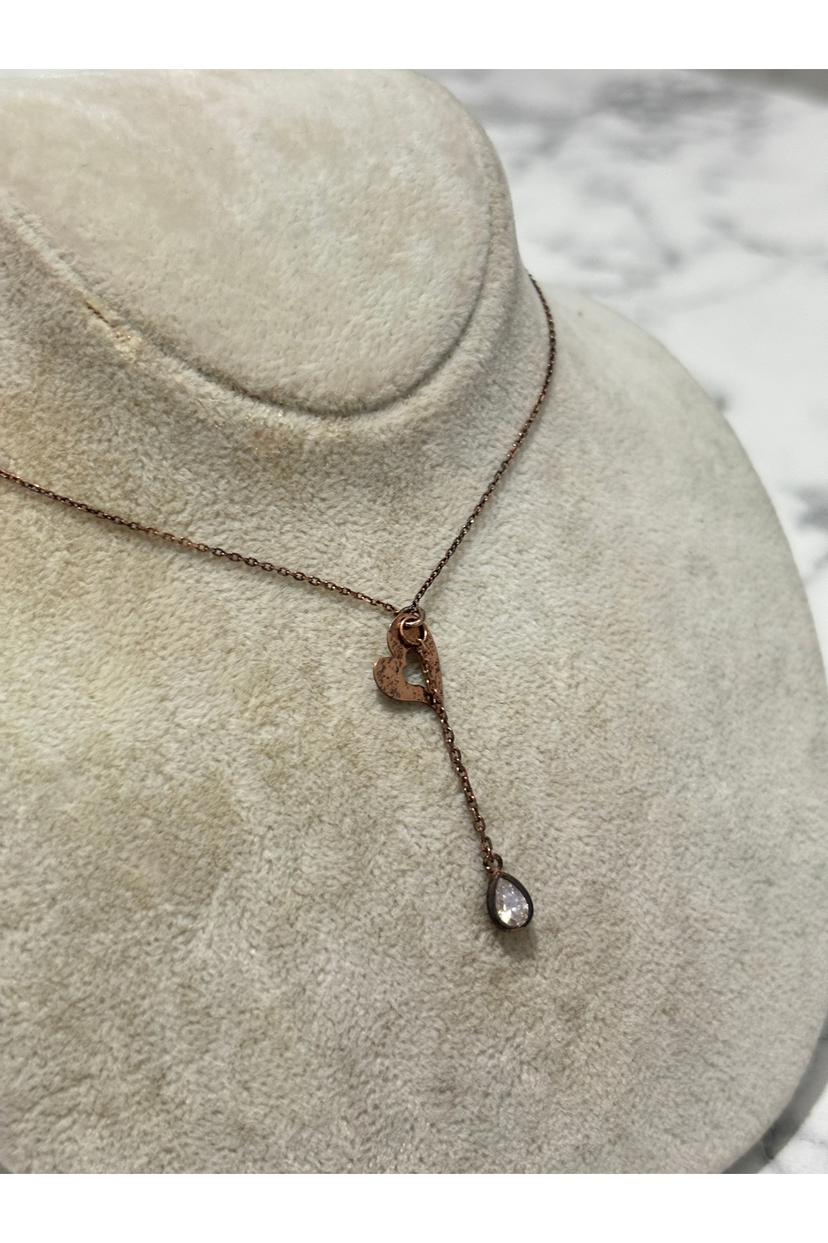 925 Ayar Gümüş Kalpli Tek Taşlı Modeli Gümüş Kolye