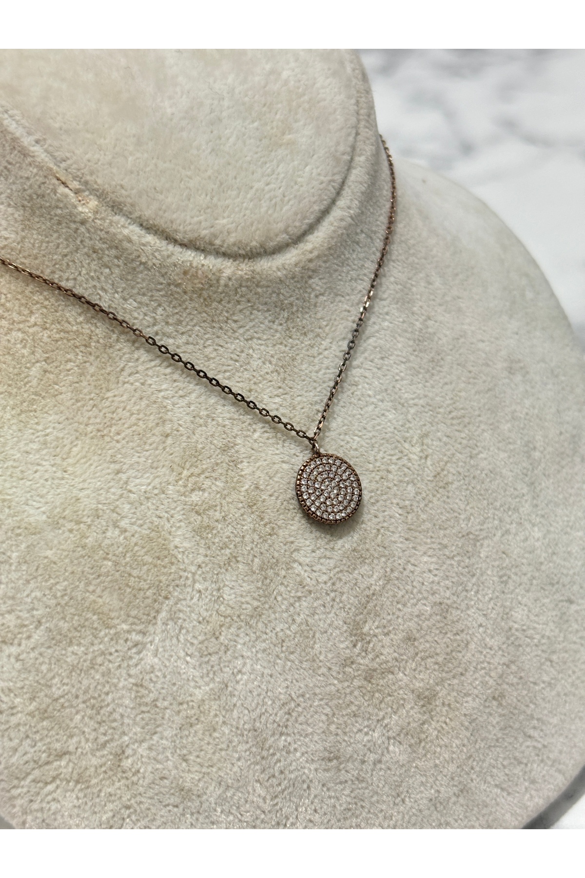 925 Ayar Gümüş Rose Gold Yuvarlak Taşlı Modeli Gümüş Kolye