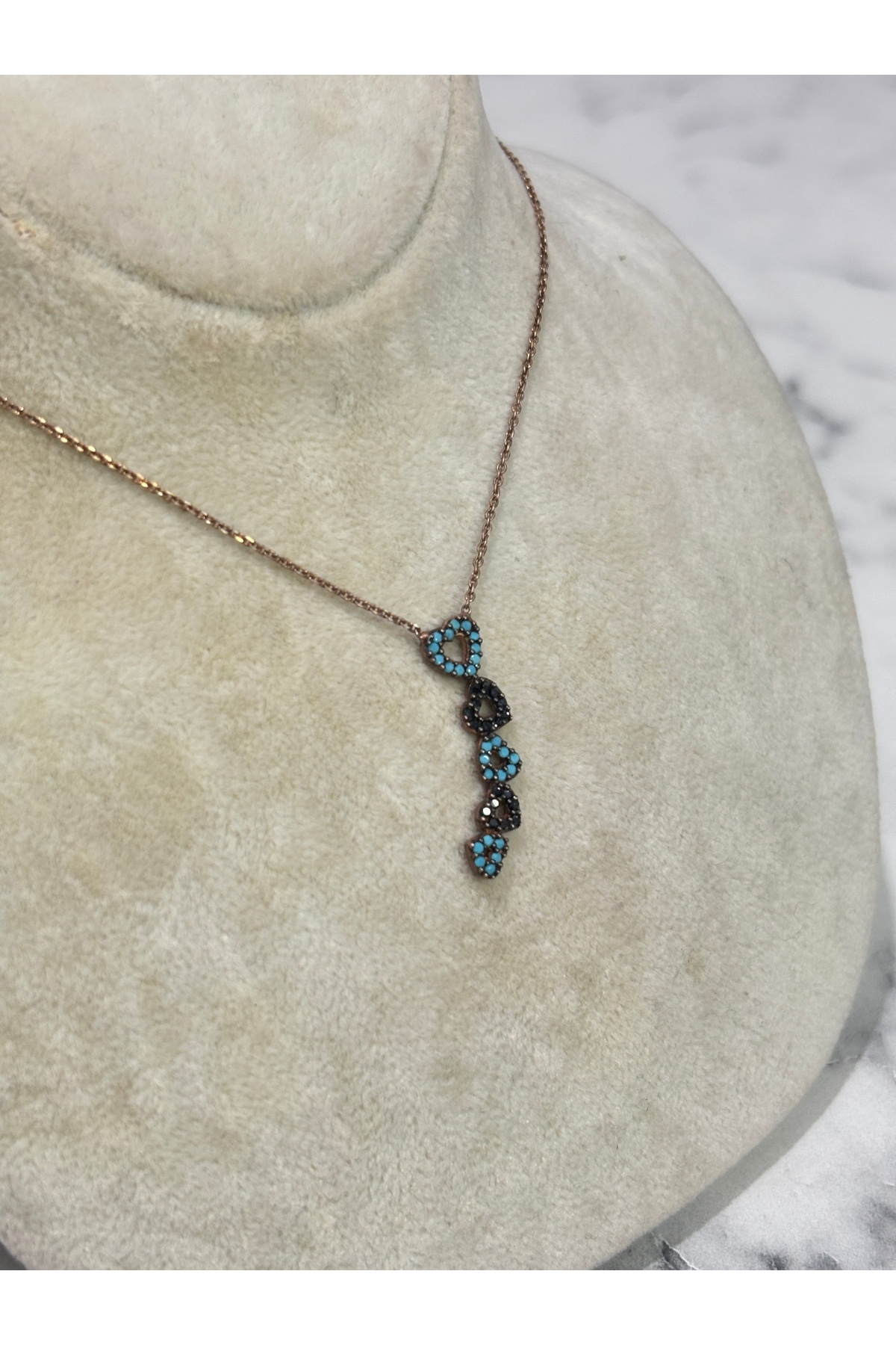 925 Ayar Gümüş Taşlı Rose Gold Kalpli Modeli Gümüş Kolye