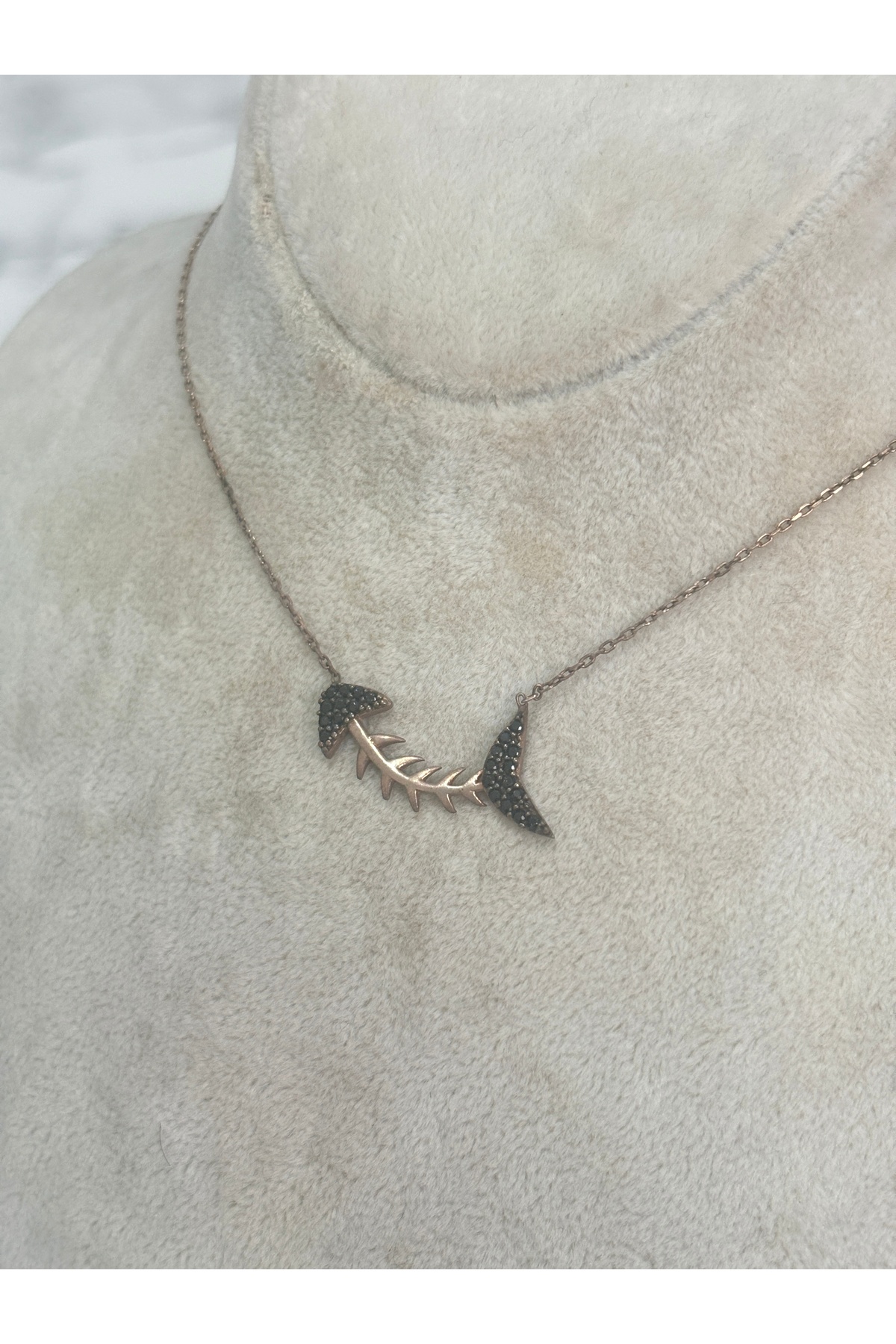 925 Ayar Gümüş Rose Gold Balık Modeli Gümüş Kolye