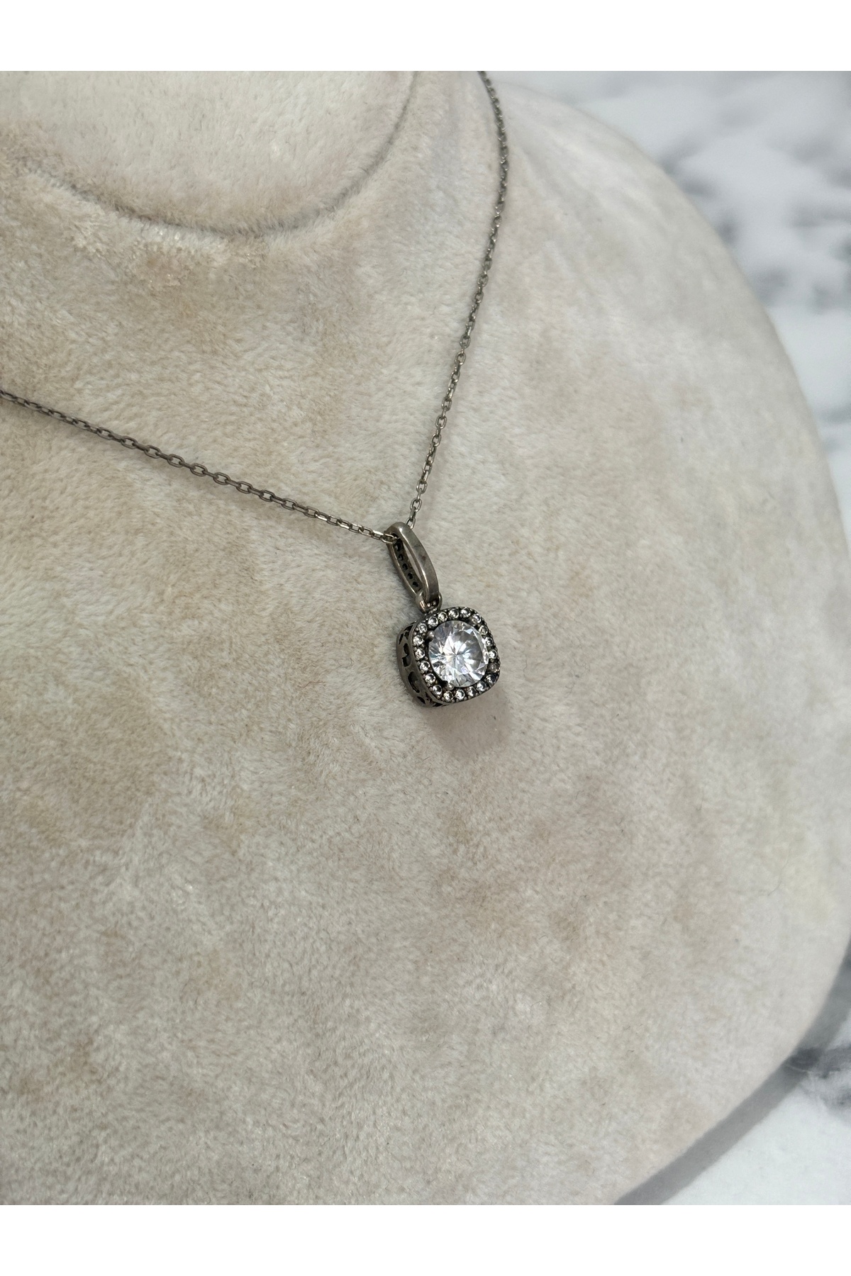 925 Ayar Gümüş Taşlı Modeli Gümüş Kolye