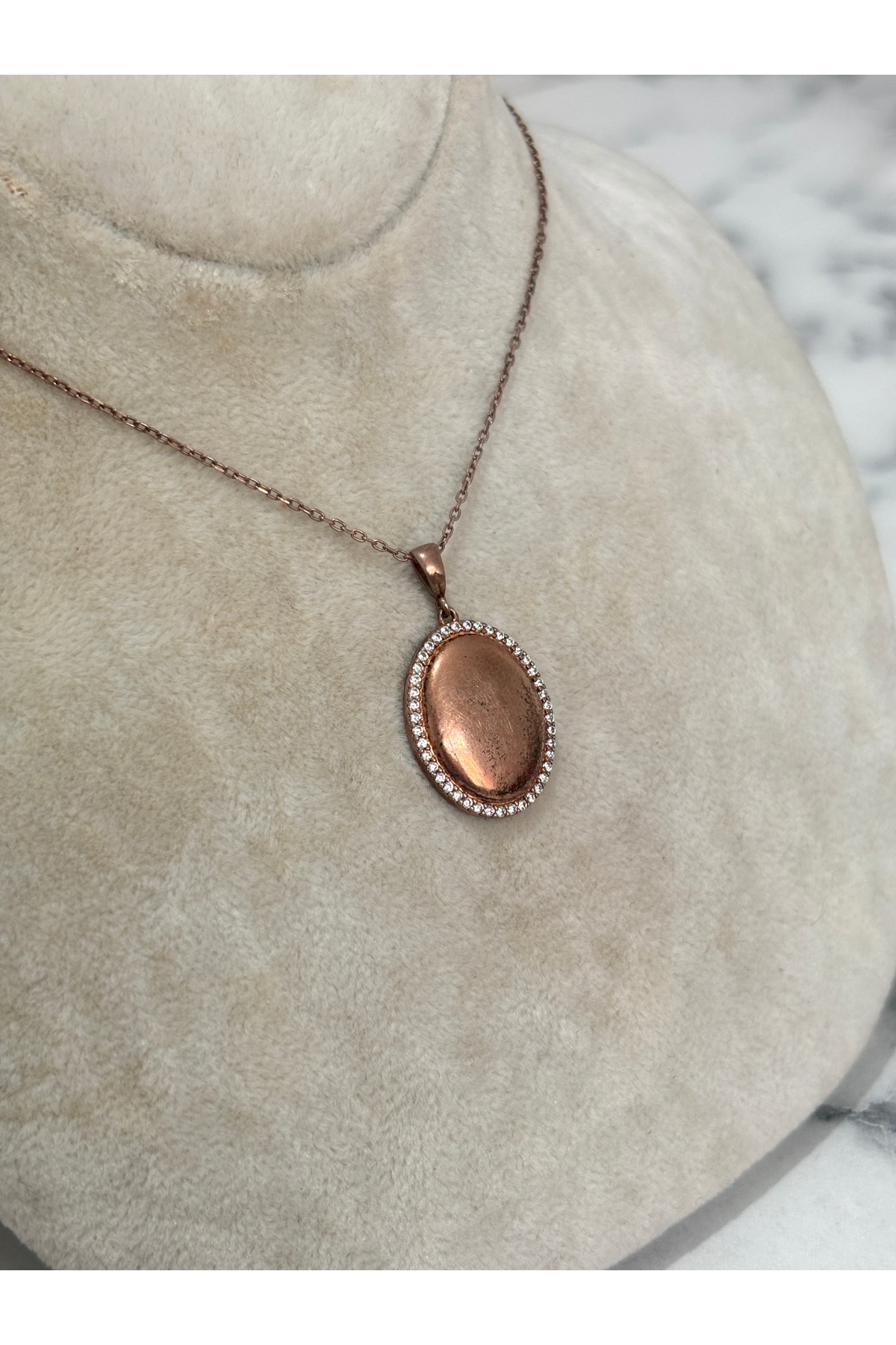 925 Ayar Gümüş Taşlı Yuvarlak Modeli Gümüş Kolye