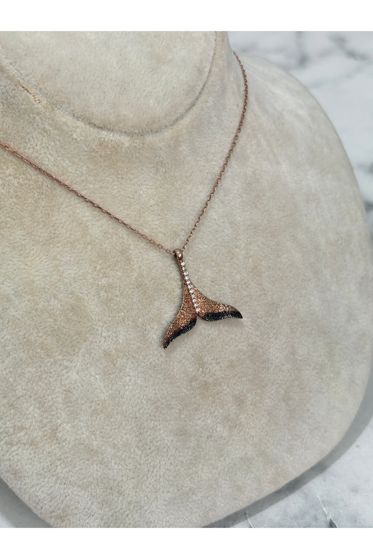 925 Ayar Gümüş Taşlı Rose Gold Kanat Modeli Gümüş Kolye