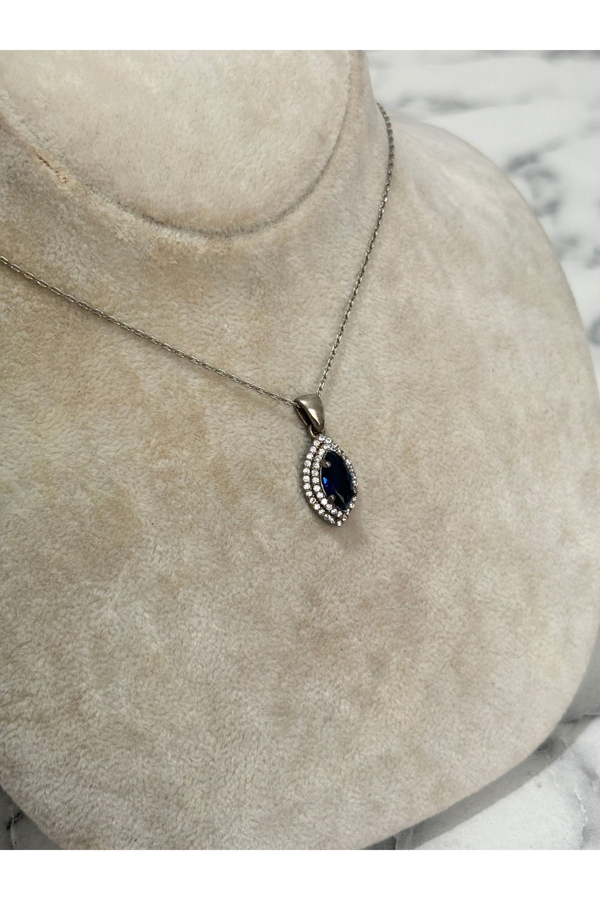 925 Ayar Gümüş Yeşil Taşlı Modeli Gümüş Kolye