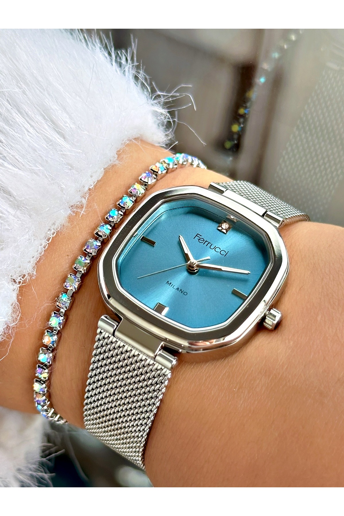 MAVİ KADRANLI KARE GÜMÜŞ KADIN HASIR KOL SAATİ