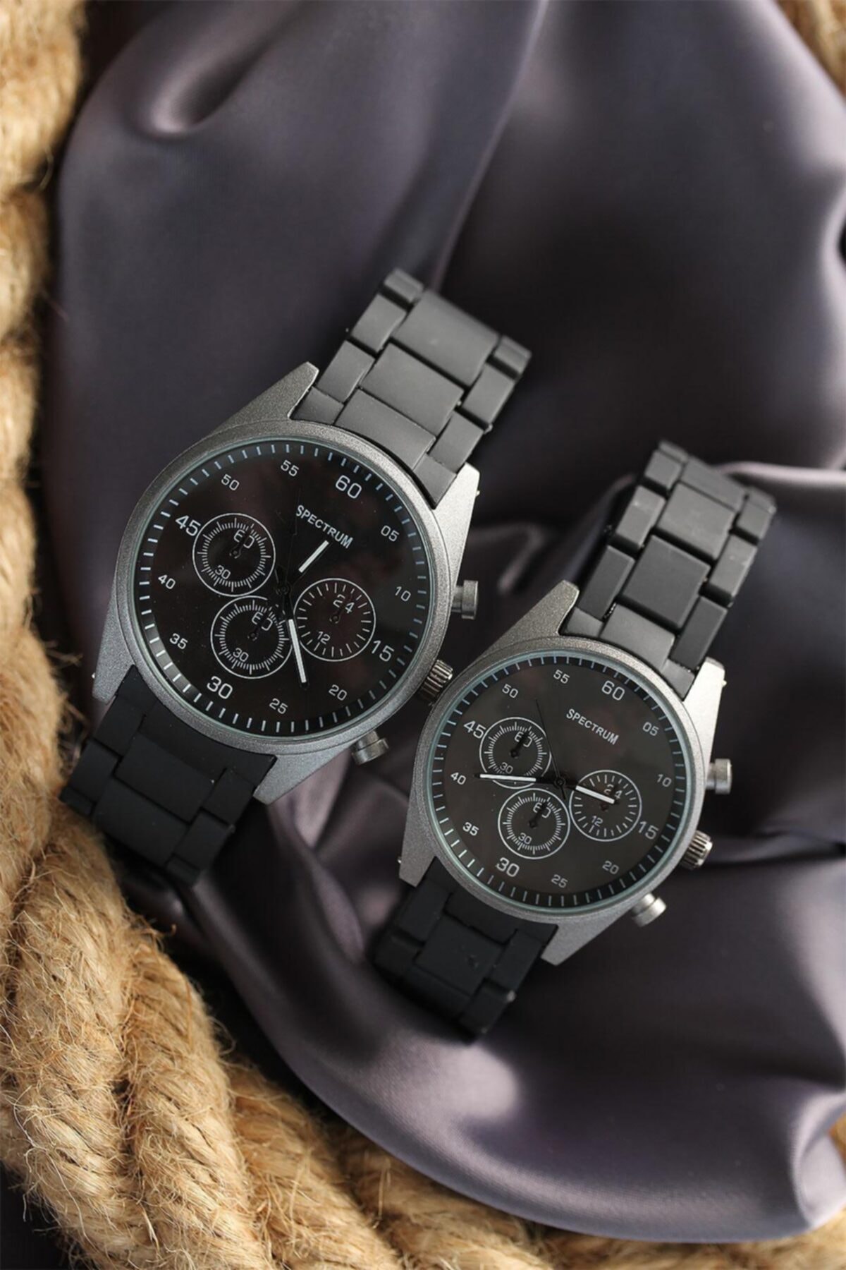 Siyah Renk Silikon Kordonlu Füme Kasa Sevgili Saat Kombini