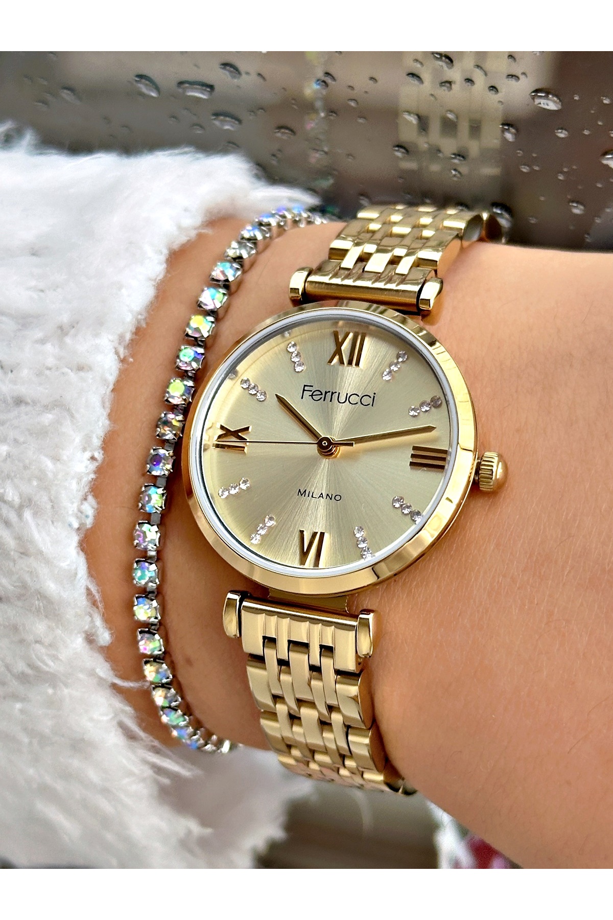 FERRUCCİ RAKAMLARI TAŞLI GOLD METAL KADIN KOL SAATİ