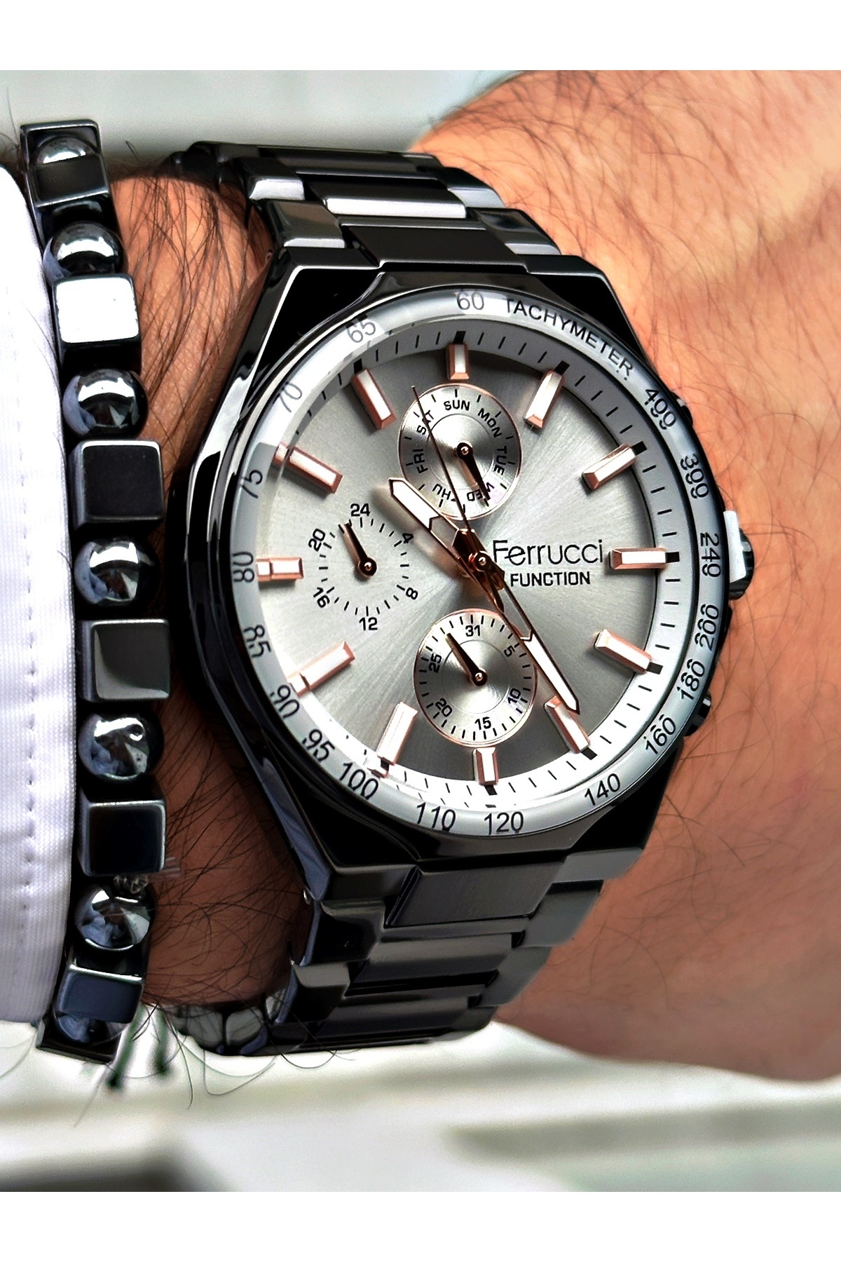 FERRUCCİ GÜMÜŞ KADRANLI SİYAH METAL ERKEK KOL SAATİ