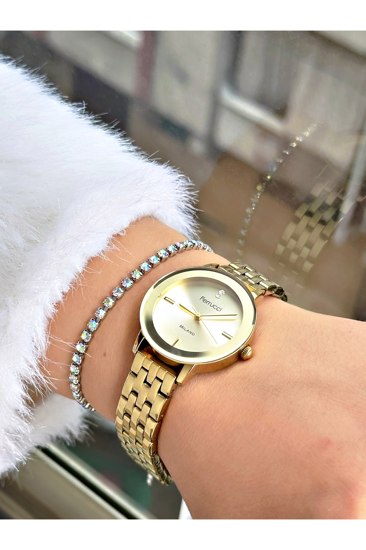 FERRUCCİ GOLD METAL KADIN KOL SAATİ