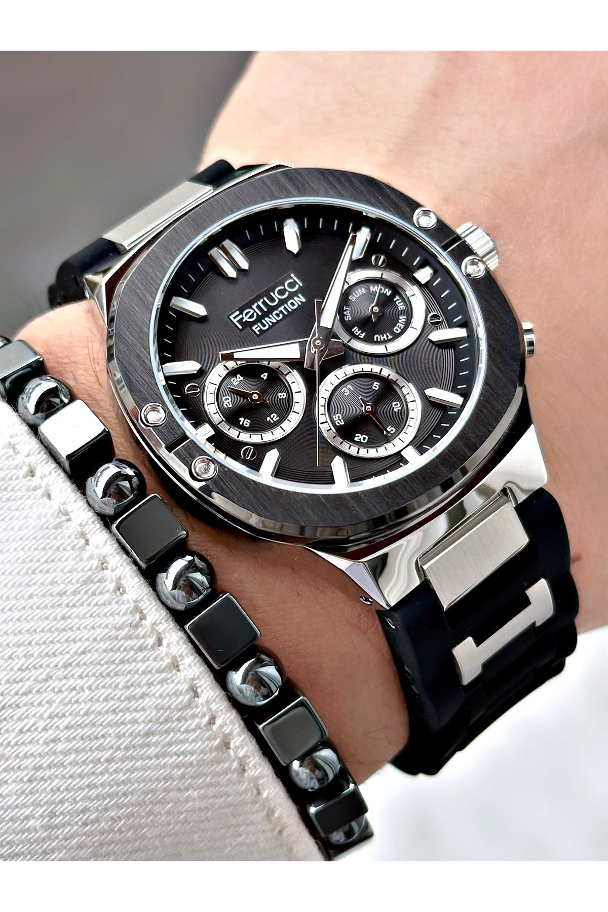 FERRUCCİ FUNCTION SİYAH GÜMÜŞ KORDONLU SİLİKON ERKEK KOL SAATİ