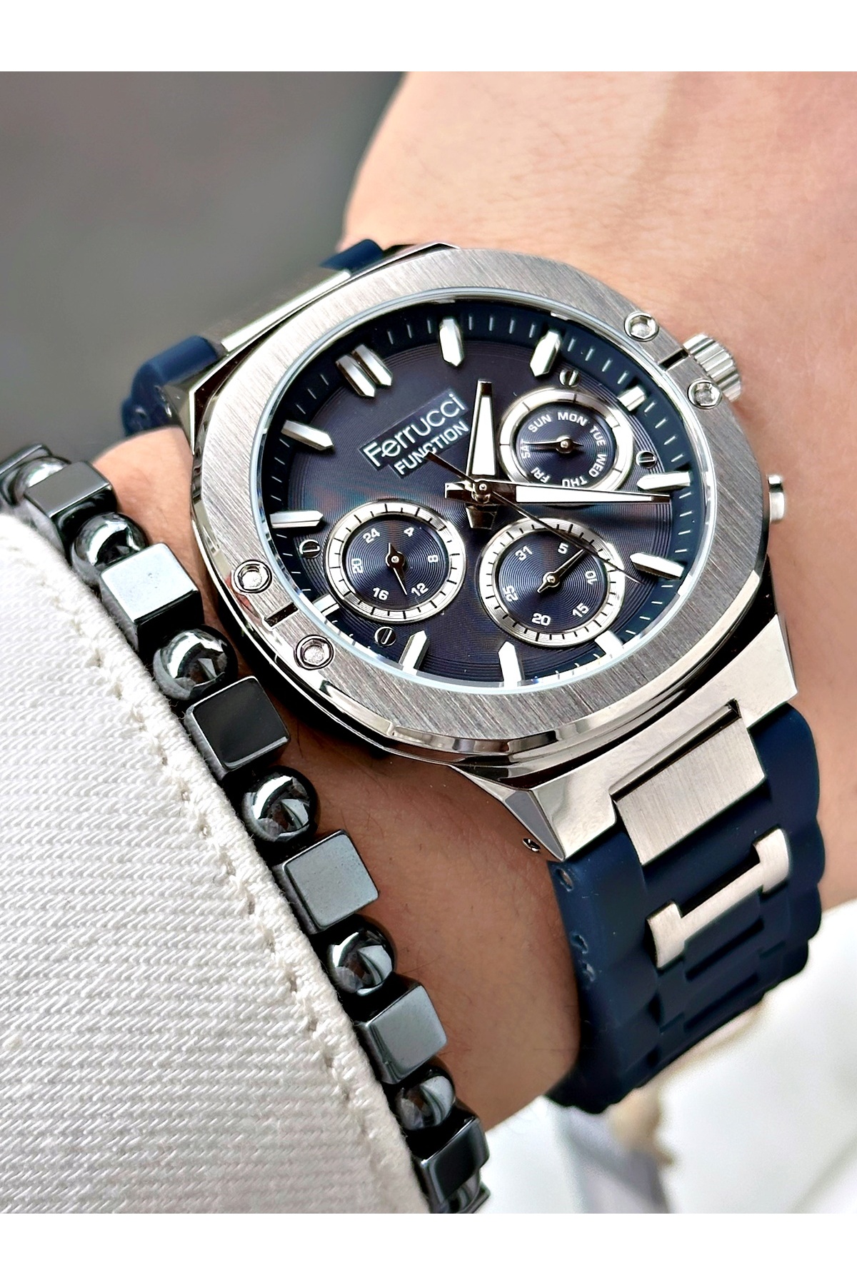 FERRUCCİ FUNCTION LACİVERT KADRANLI LACİVERT KORDONLU SİLİKON ERKEK KOL SAATİ