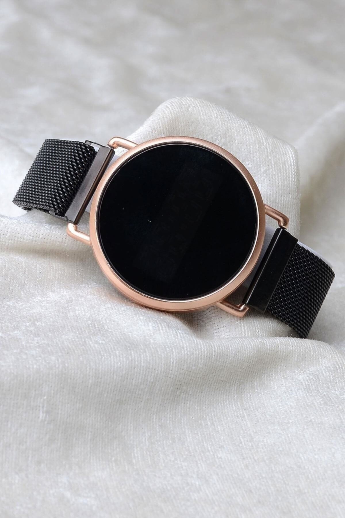 Unisex Siyah Mıknatıslı Dokunmatik Kol Saati XT250100